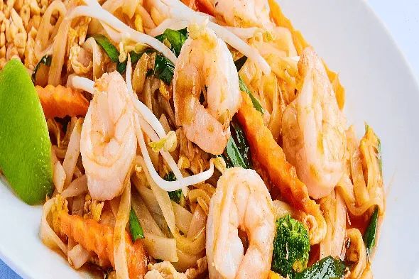Pad thai velg mellom Kylling, biff, scampi